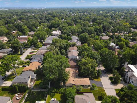 Tiny photo for 9139 Kedvale Avenue, Skokie, IL 60076 (MLS # 12692860)