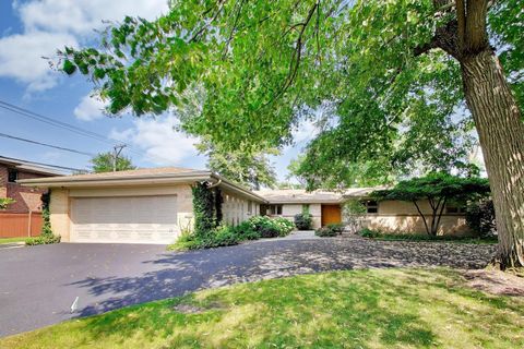 Photo of 9139 Kedvale Avenue, Skokie, IL 60076 (MLS # 12692860)