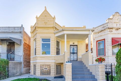 Photo of 4027 W Cullerton Street, Chicago, IL 60623 (MLS # 12500764) Photo of 4027 W Cullerton Street, Chicago, IL 60623 (MLS # 12500764)