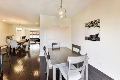 Tiny photo for 366 COUNTRY CLUB Drive, Prospect Heights, IL 60070 (MLS # 12593280)