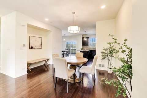 Tiny photo for 366 COUNTRY CLUB Drive, Prospect Heights, IL 60070 (MLS # 12593280)