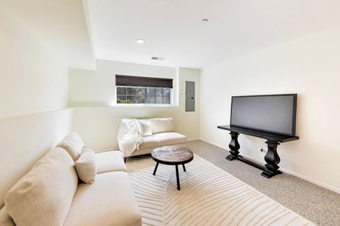 Tiny photo for 366 COUNTRY CLUB Drive, Prospect Heights, IL 60070 (MLS # 12593280)