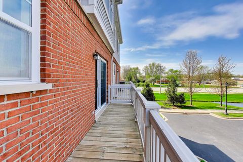 Tiny photo for 366 COUNTRY CLUB Drive, Prospect Heights, IL 60070 (MLS # 12593280)