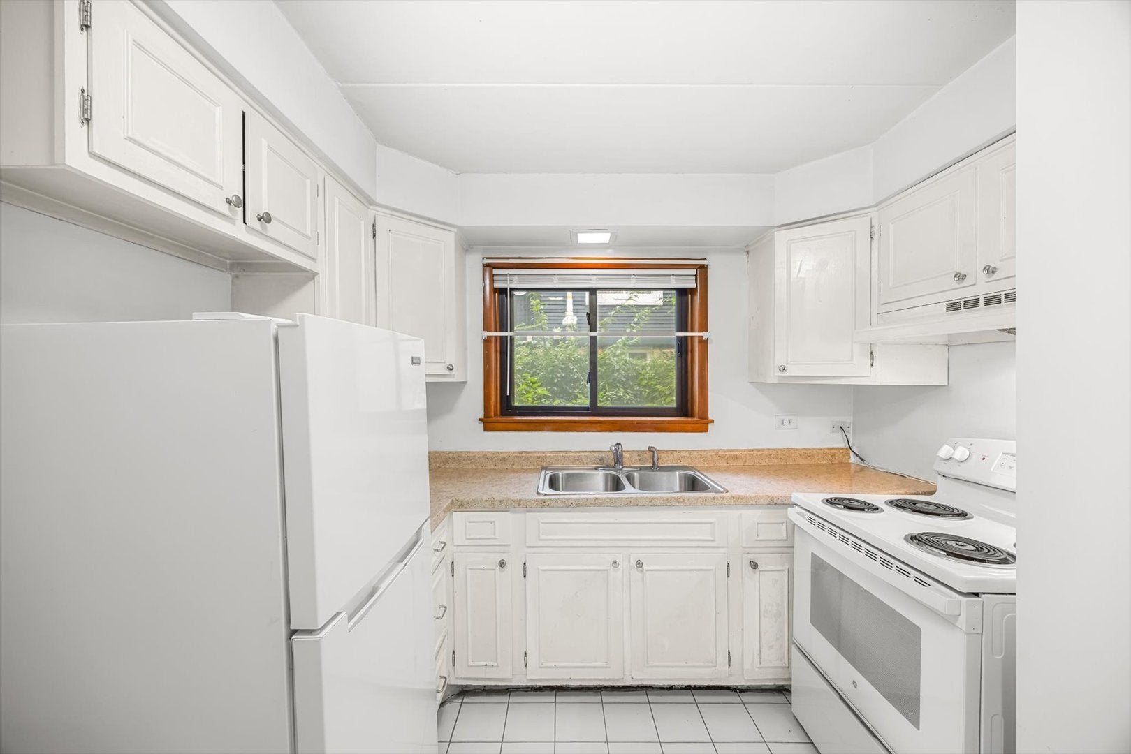 109 S Elmwood Avenue 2