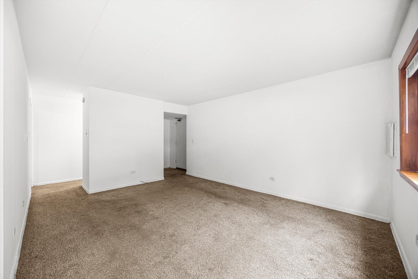109 S Elmwood Avenue 2