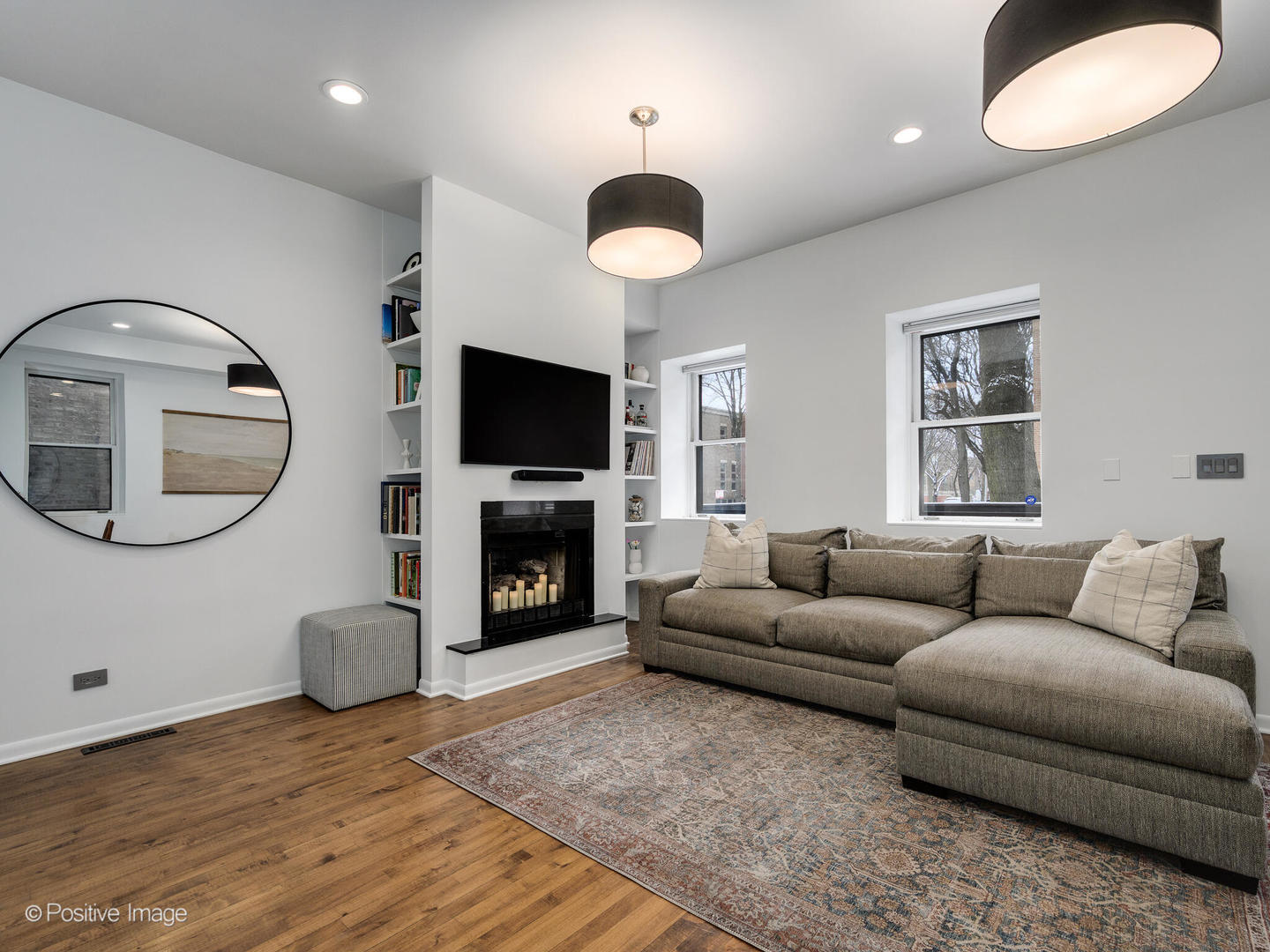 1335 W Belden Avenue