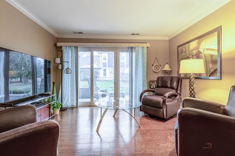 Tiny photo for 193 hemingway Court, Vernon Hills, IL 60061 (MLS # 12535130)