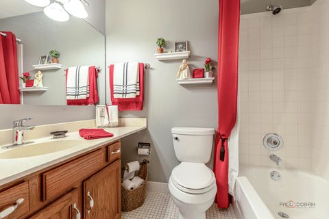 Tiny photo for 193 hemingway Court, Vernon Hills, IL 60061 (MLS # 12535130)