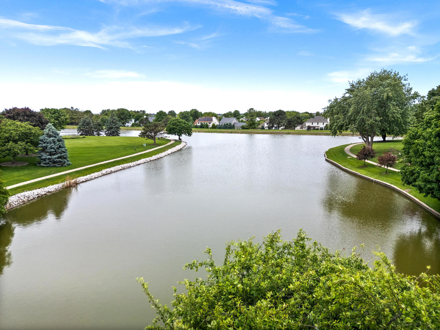 25 Bay Pointe Drive