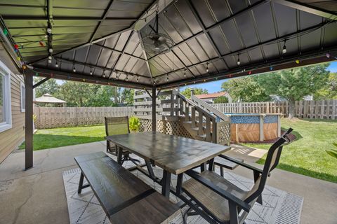 Tiny photo for 716 Sand Creek Drive, Carol Stream, IL 60188 (MLS # 12498318)