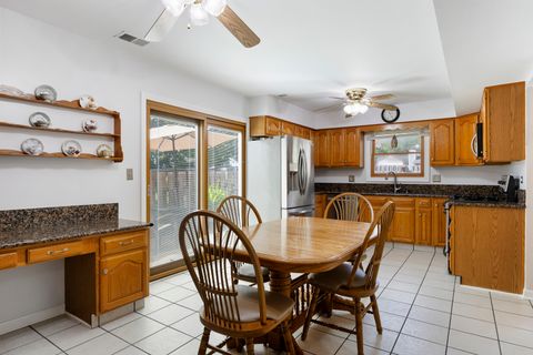 Tiny photo for 716 Sand Creek Drive, Carol Stream, IL 60188 (MLS # 12498318)