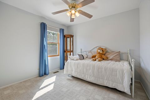 Tiny photo for 716 Sand Creek Drive, Carol Stream, IL 60188 (MLS # 12498318)