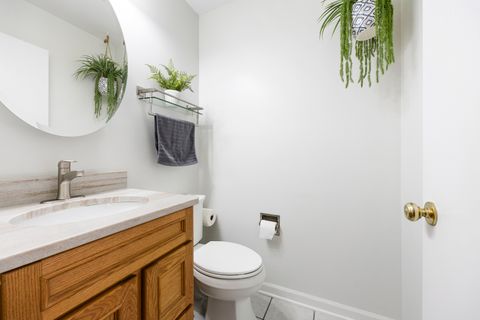 Tiny photo for 716 Sand Creek Drive, Carol Stream, IL 60188 (MLS # 12498318)