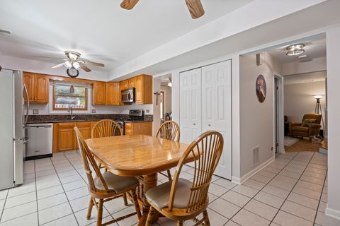 Tiny photo for 716 Sand Creek Drive, Carol Stream, IL 60188 (MLS # 12498318)