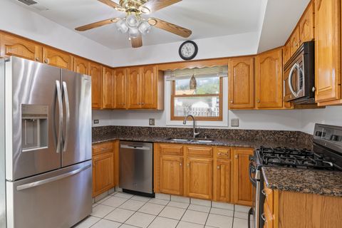 Tiny photo for 716 Sand Creek Drive, Carol Stream, IL 60188 (MLS # 12498318)