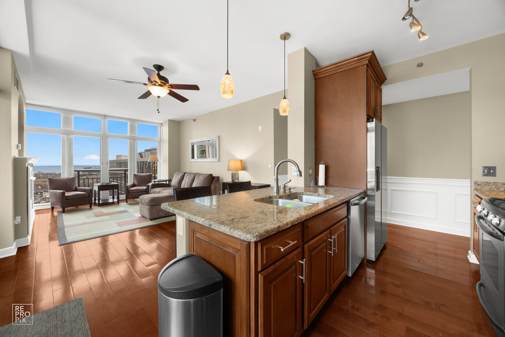 1400 S Michigan Avenue 1503