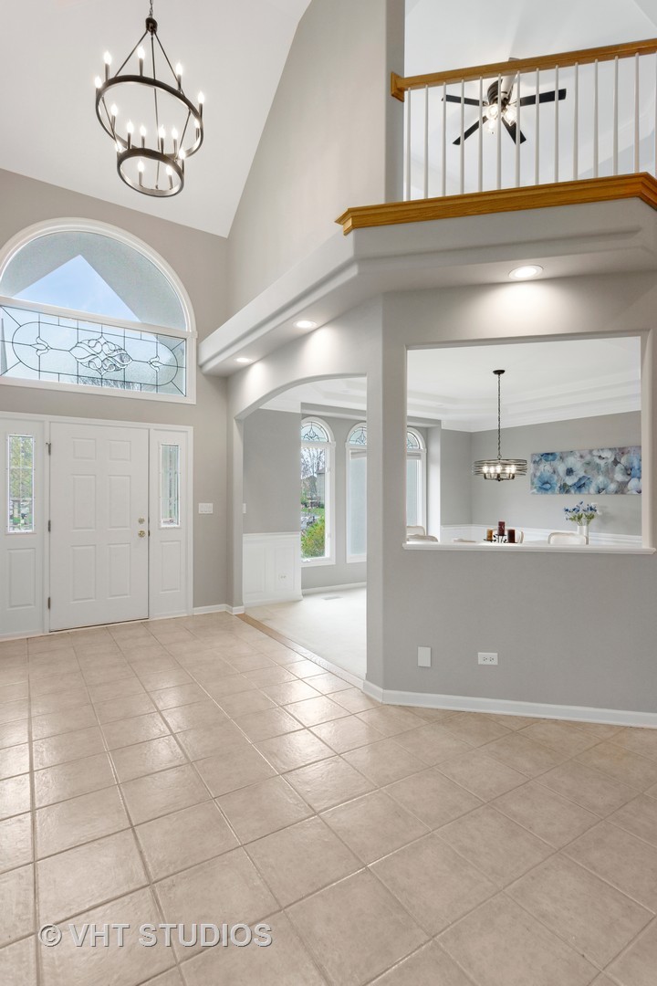 2407 SHAKER Court