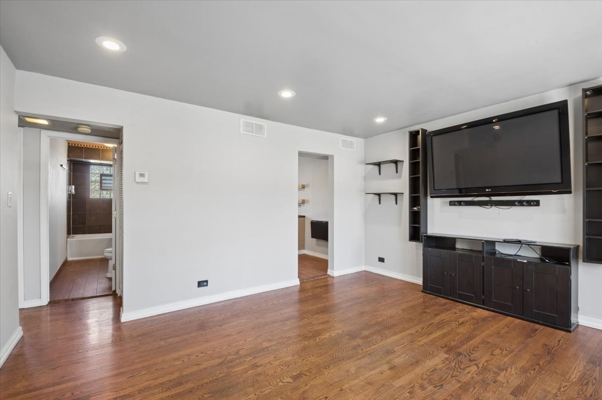 4847 N Harlem Avenue 2