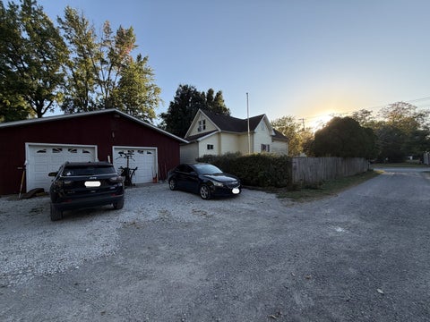 Tiny photo for 504 Madison Street, Benton, IL 62812 (MLS # 12786263)