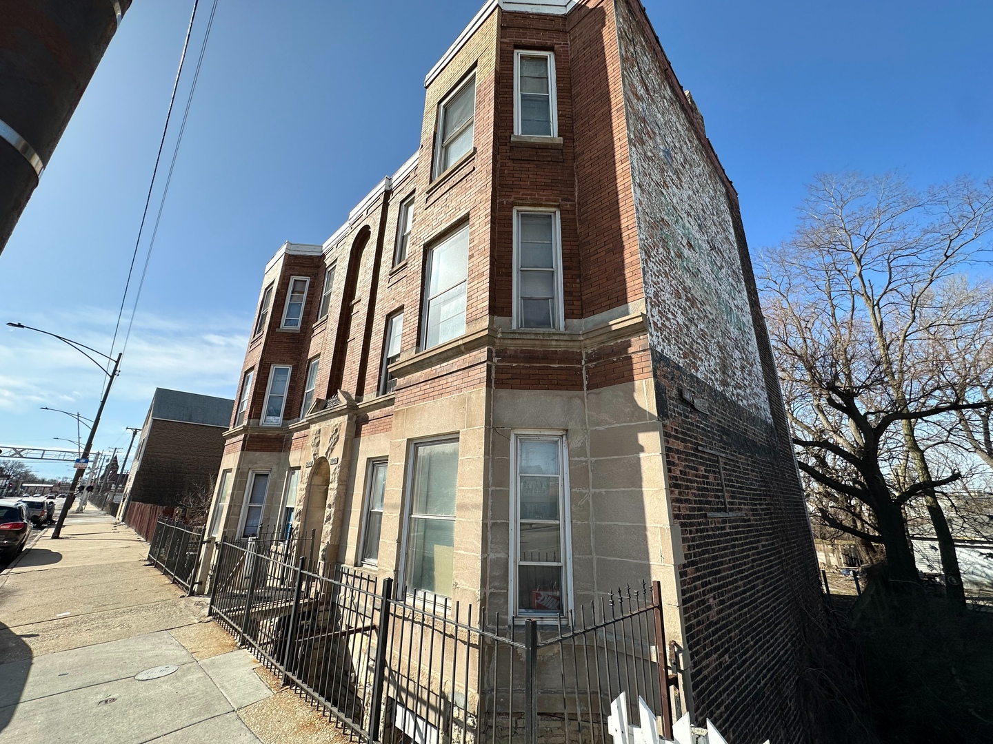 9408-9410 S Ewing Avenue