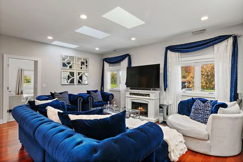 Tiny photo for 227 S walnut Lane, Schaumburg, IL 60193 (MLS # 12496005)