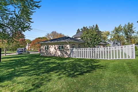 Tiny photo for 227 S walnut Lane, Schaumburg, IL 60193 (MLS # 12496005)