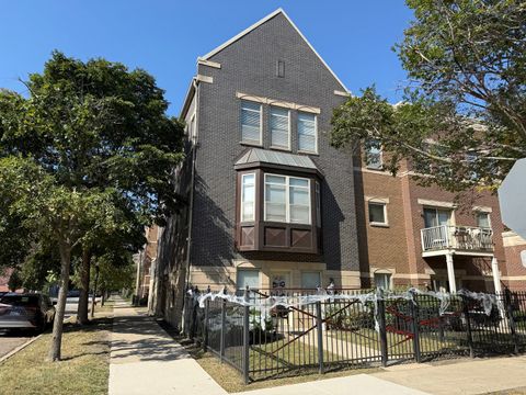 Photo of 4178 S DREXEL Boulevard #2, Chicago, IL 60653 (MLS # 12492300)