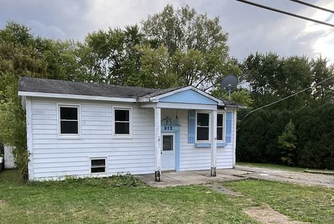 915 Mayfield Drive Round Lake Beach IL 60073