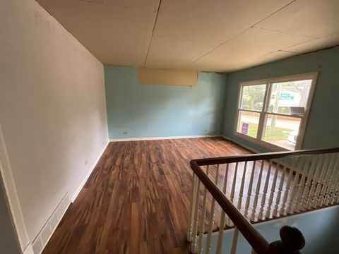 Tiny photo for 915 Mayfield Drive, Round Lake Beach, IL 60073 (MLS # 12493166)