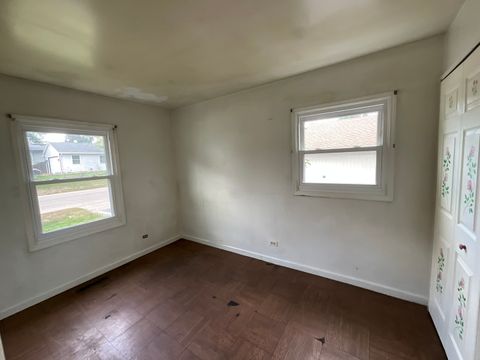 Tiny photo for 915 Mayfield Drive, Round Lake Beach, IL 60073 (MLS # 12493166)