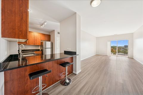 Tiny photo for 1155 W Roosevelt Road #503, Chicago, IL 60608 (MLS # 12501940)