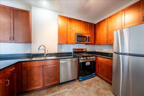 Tiny photo for 1155 W Roosevelt Road #503, Chicago, IL 60608 (MLS # 12501940)