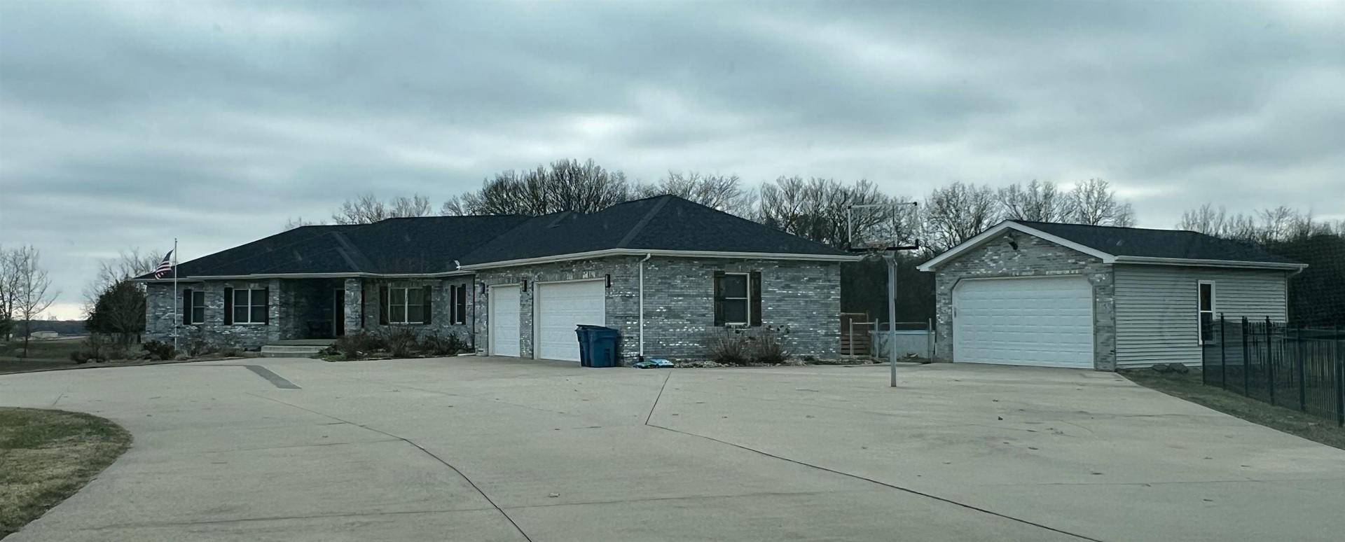 5942 E Houston Road