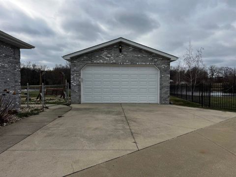 Tiny photo for 5942 E Houston Road, Woodlawn, IL 62898 (MLS # 100000185)