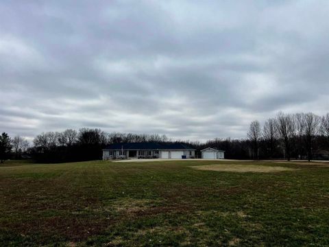 Tiny photo for 5942 E Houston Road, Woodlawn, IL 62898 (MLS # 100000185)