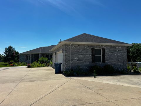 Tiny photo for 5942 E Houston Road, Woodlawn, IL 62898 (MLS # 100000185)
