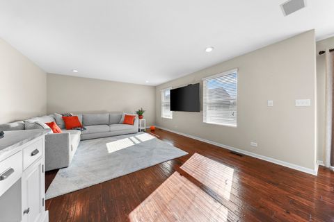 Tiny photo for 2102 Knightsbridge Lane, New Lenox, IL 60451 (MLS # 12592975)