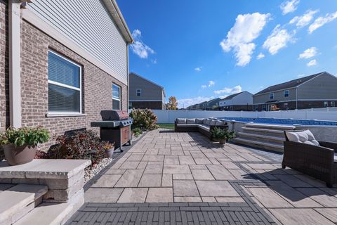 Tiny photo for 2102 Knightsbridge Lane, New Lenox, IL 60451 (MLS # 12592975)