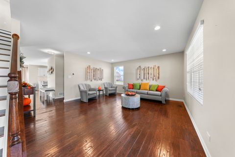 Tiny photo for 2102 Knightsbridge Lane, New Lenox, IL 60451 (MLS # 12592975)