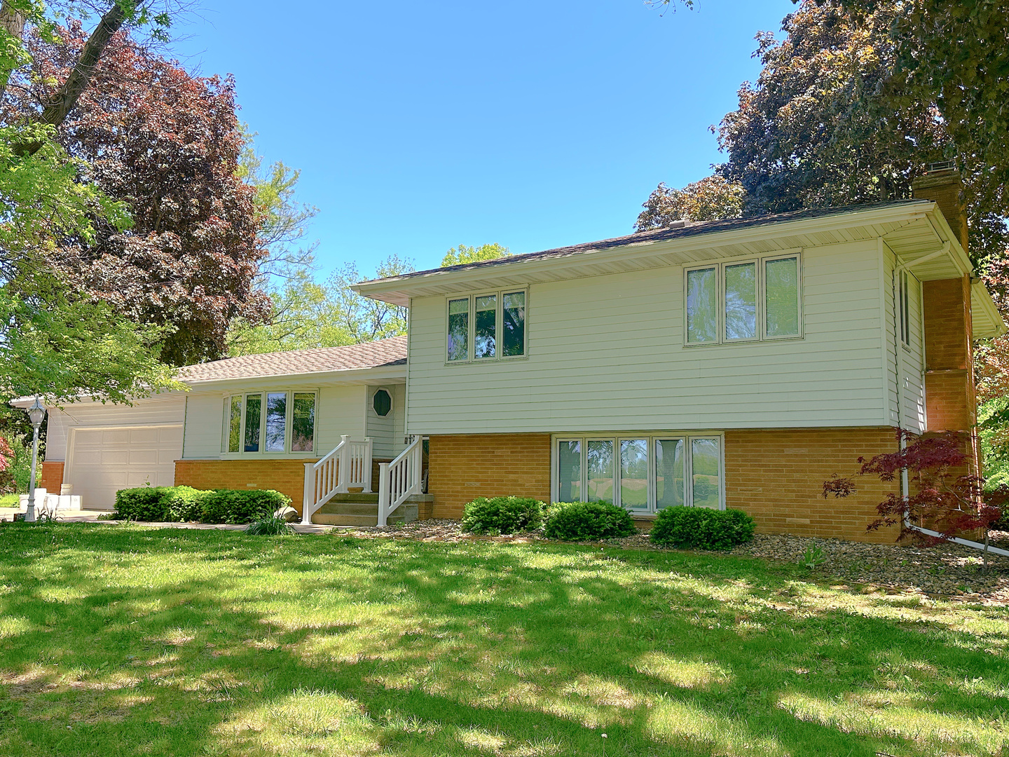 5 N Acres Drive
