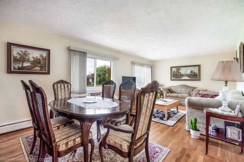 Tiny photo for 9209 Potter Road #2F, Des Plaines, IL 60016 (MLS # 12501238)