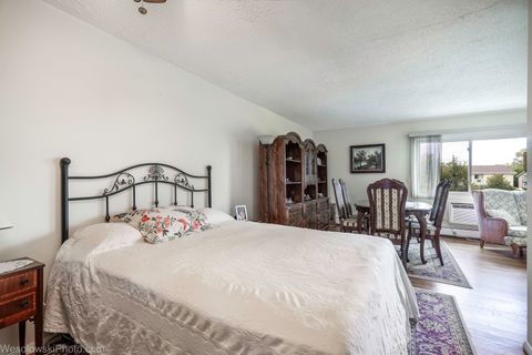 Tiny photo for 9209 Potter Road #2F, Des Plaines, IL 60016 (MLS # 12501238)