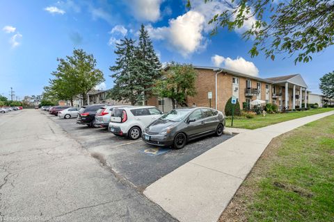 Tiny photo for 9209 Potter Road #2F, Des Plaines, IL 60016 (MLS # 12501238)