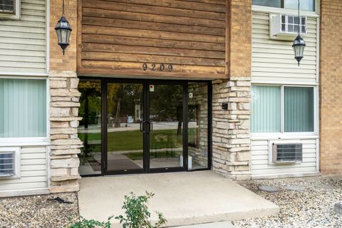 9209 Potter Road 2F Des Plaines IL 60016