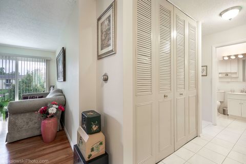 Tiny photo for 9209 Potter Road #2F, Des Plaines, IL 60016 (MLS # 12501238)