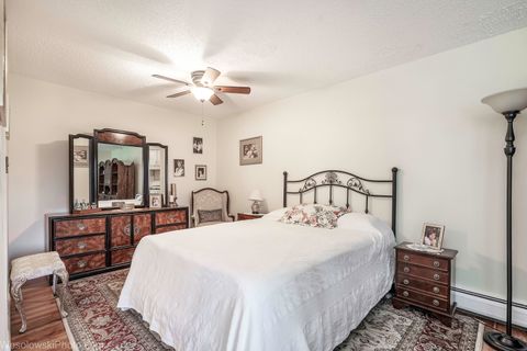 Tiny photo for 9209 Potter Road #2F, Des Plaines, IL 60016 (MLS # 12501238)