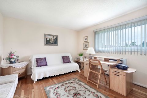 Tiny photo for 9209 Potter Road #2F, Des Plaines, IL 60016 (MLS # 12501238)