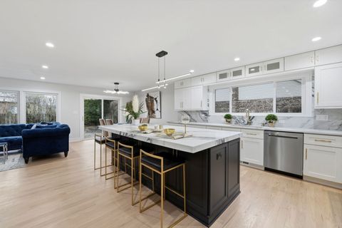 Tiny photo for Glenview, IL 60026 (MLS # 12628706)