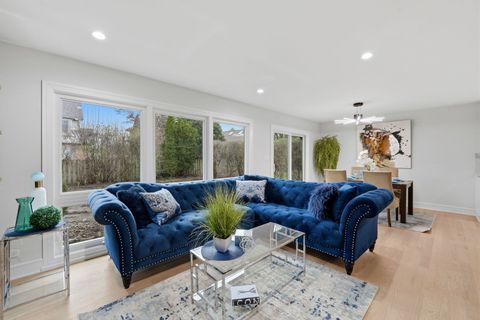 Tiny photo for Glenview, IL 60026 (MLS # 12628706)
