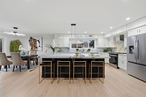 Tiny photo for Glenview, IL 60026 (MLS # 12628706)